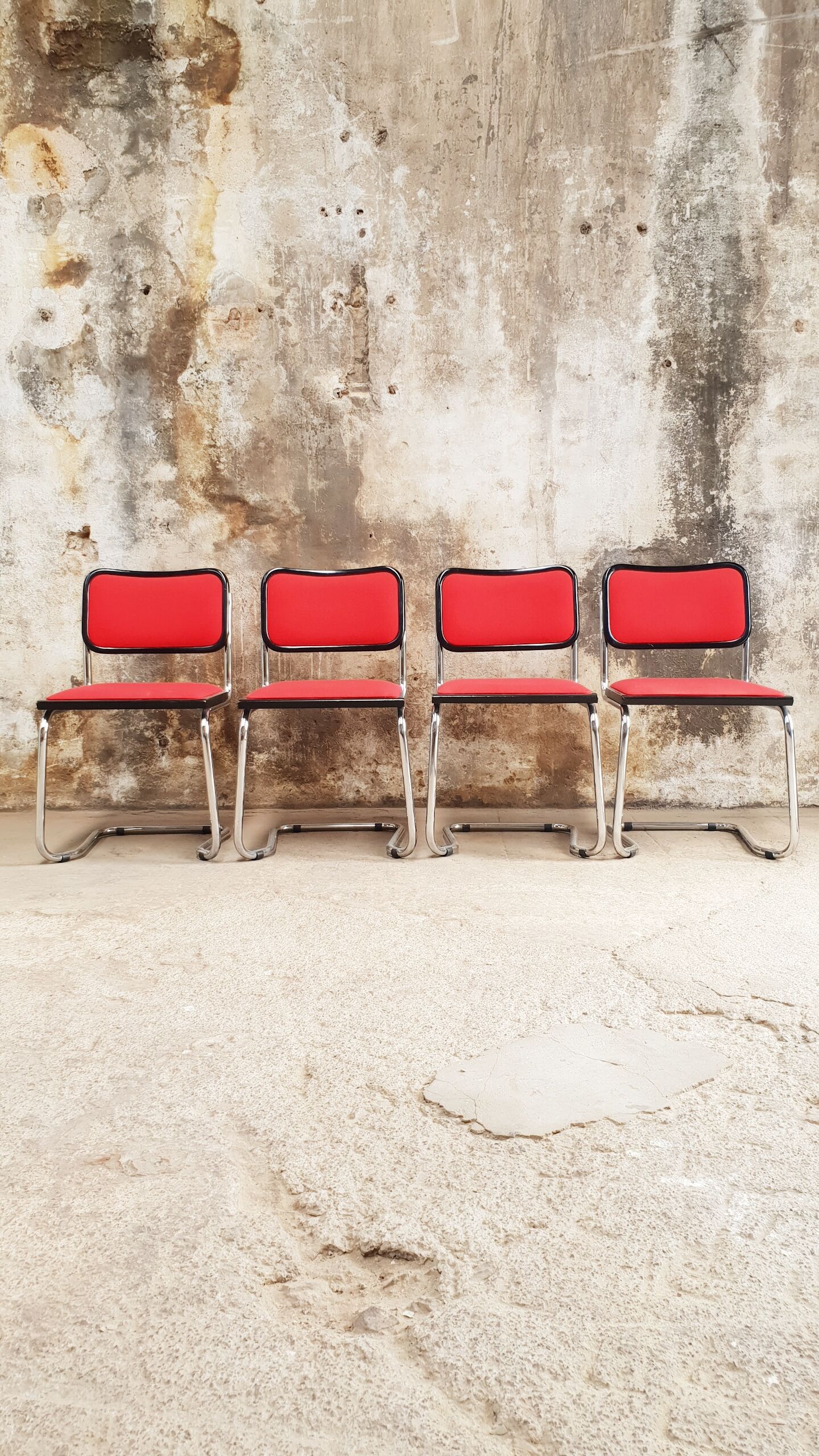 Chairs Marcel Breuer B 32