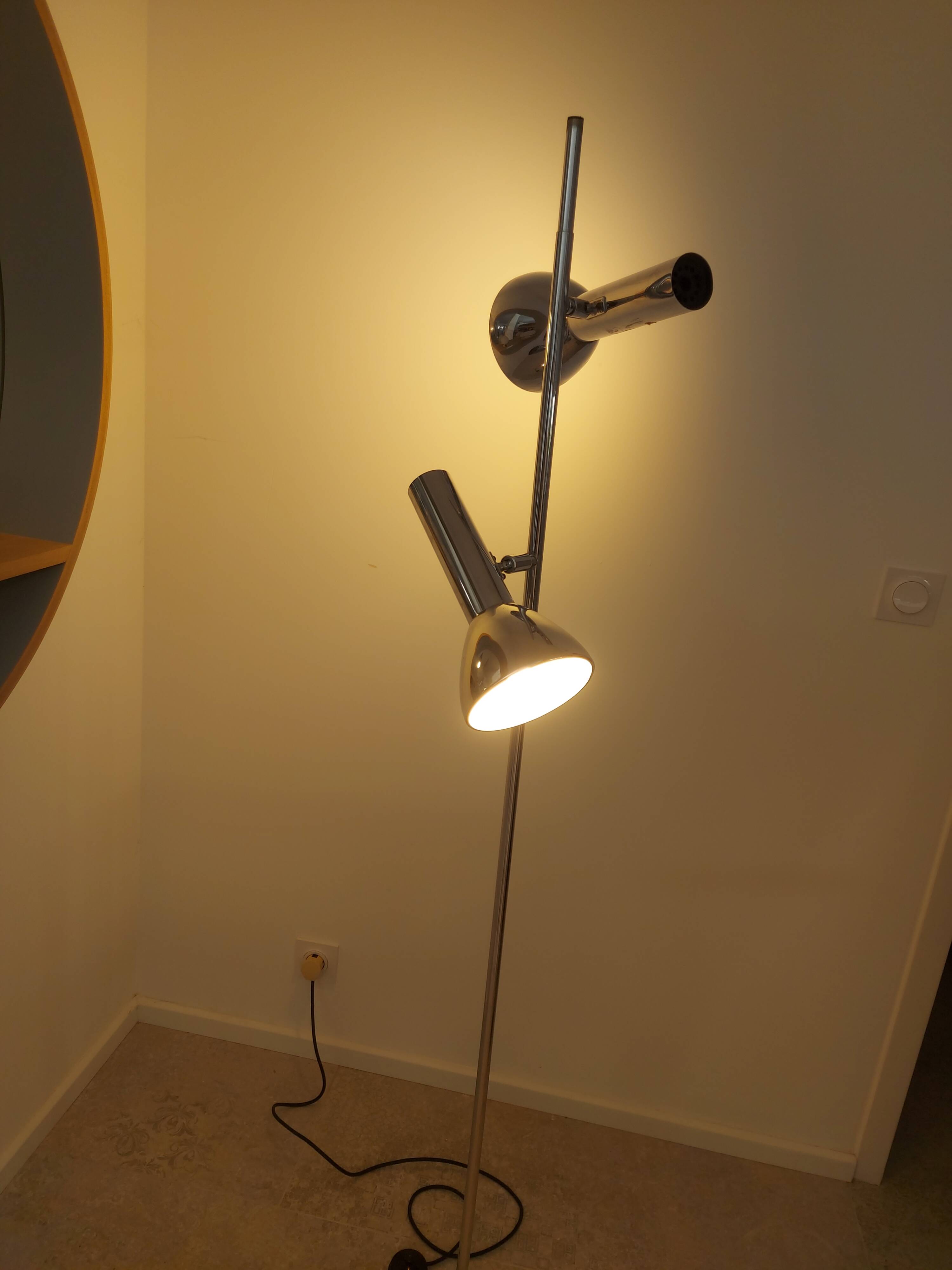 Vintage 70'S chrome floor lamp