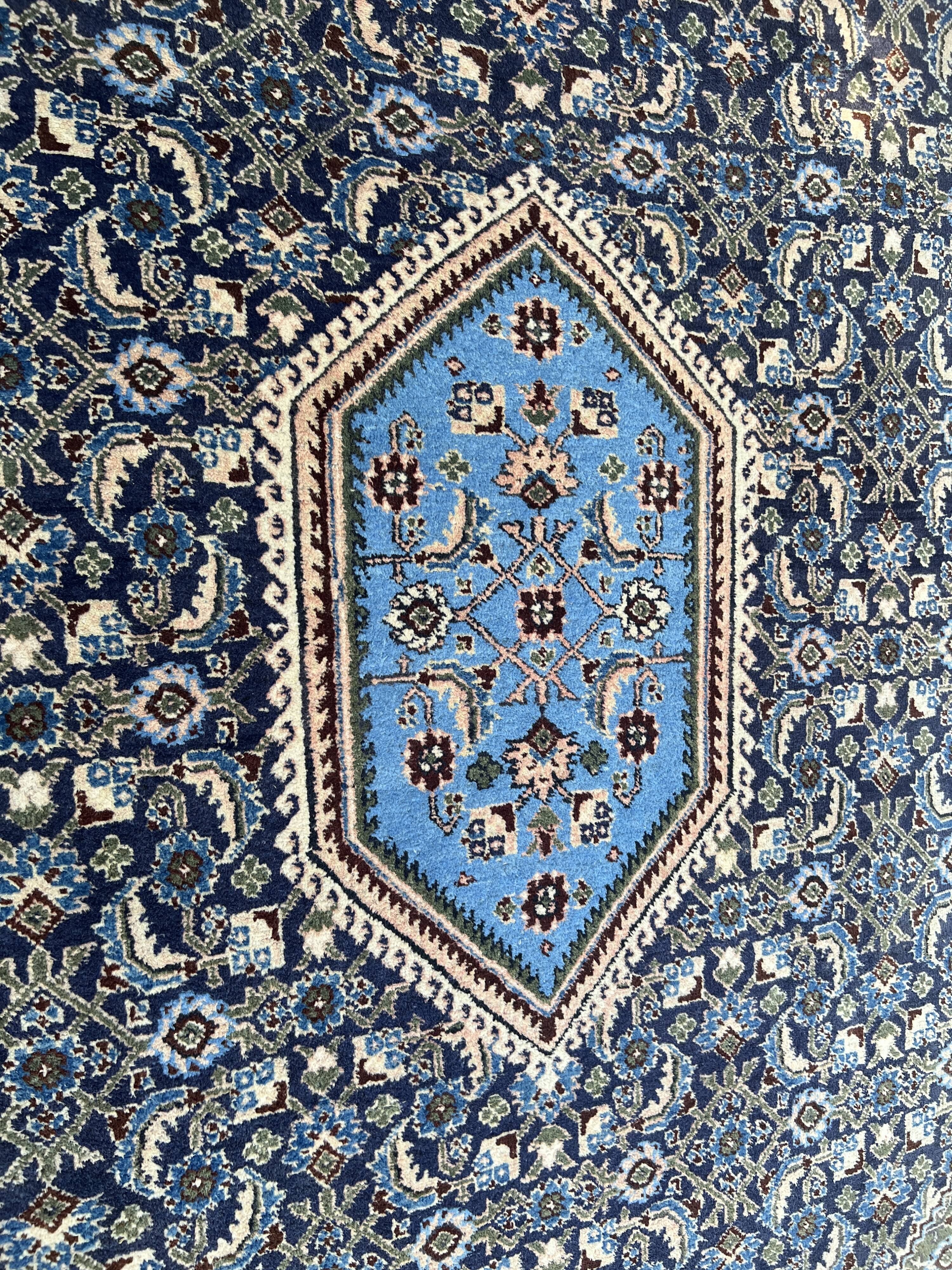 Persian carpet with Herati pattern 325x225cm