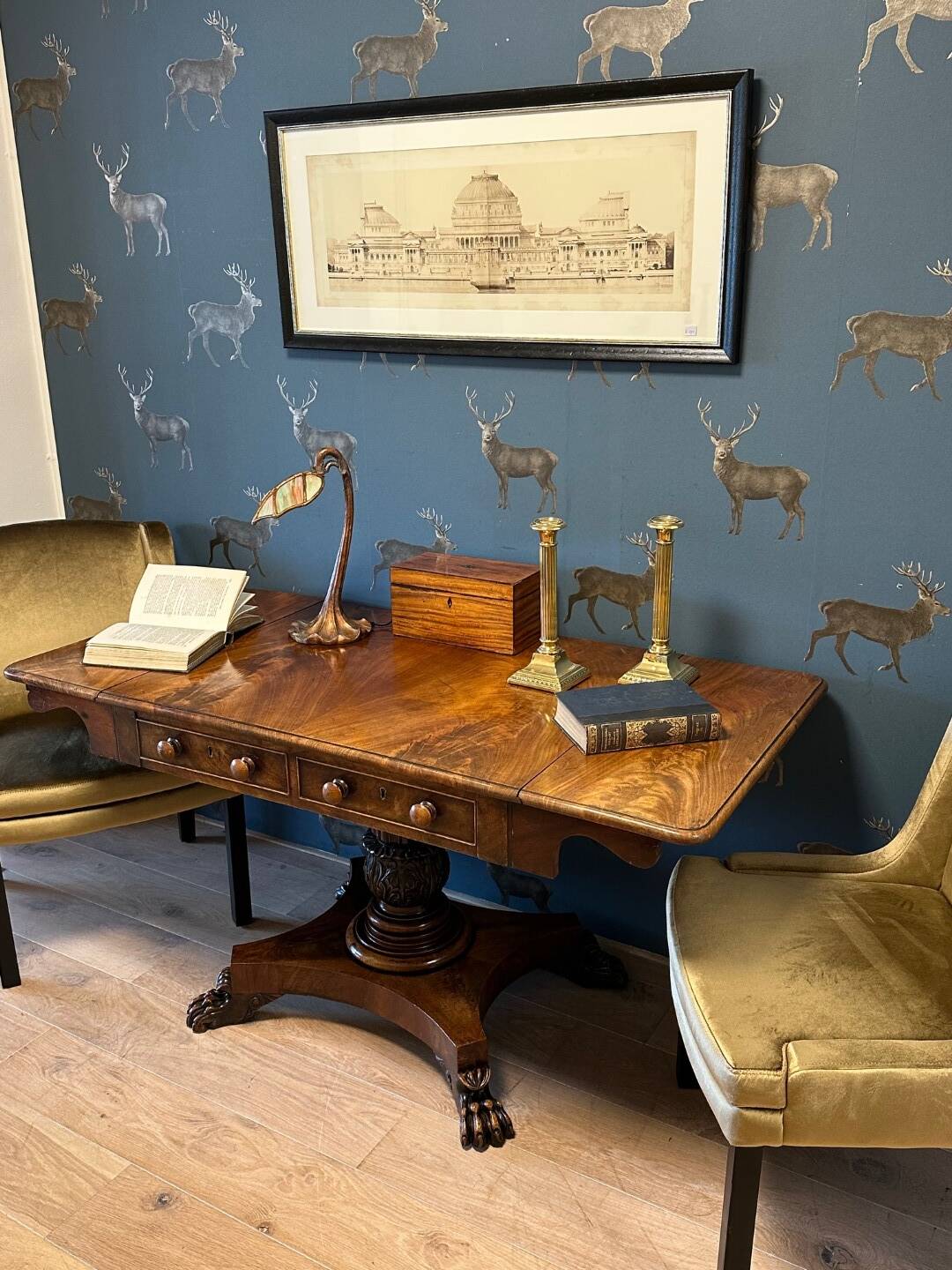 Table de canapé en acajou anglais du XIXe siècle