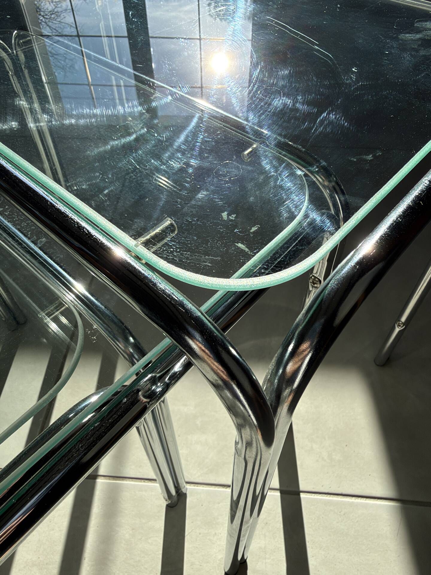 Nest tables in glass and vintage metal - 1970s