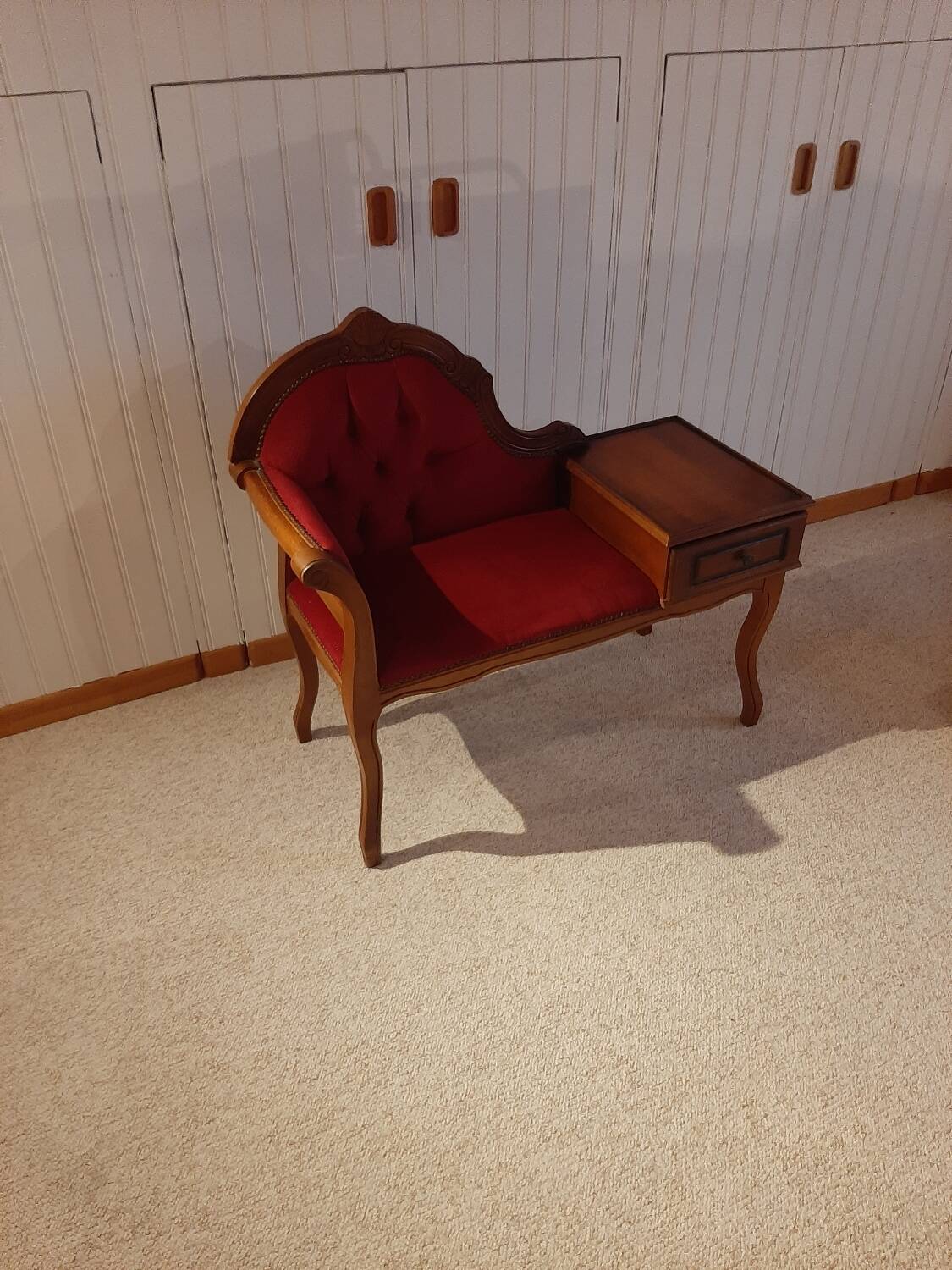 Jolie fauteuil causeuse- meuble entrée-Louis XV