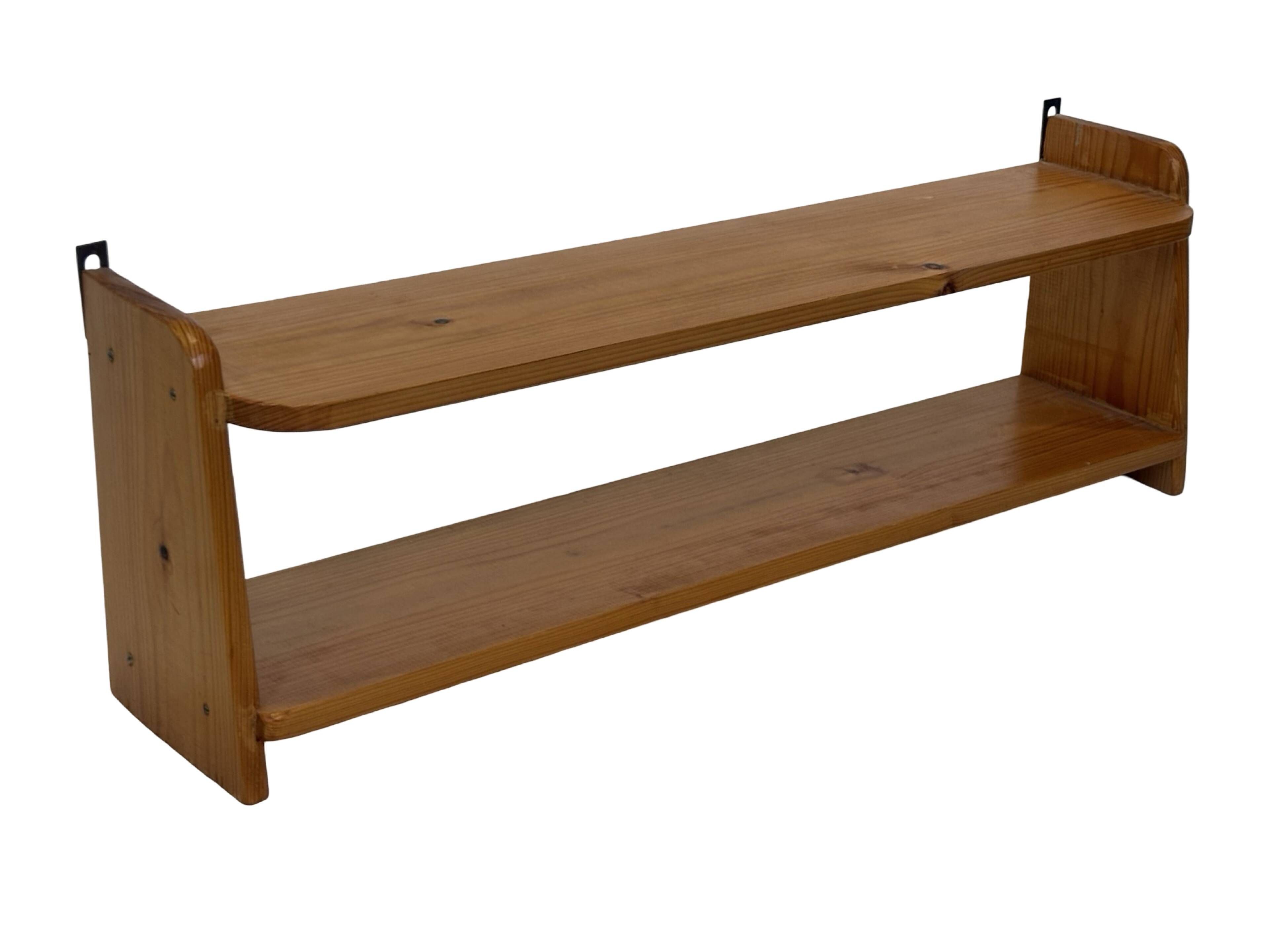 Vintage wooden wall shelve rack in pinewood minimalist design