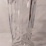 Baccarat crystal vase with chiseled motifs