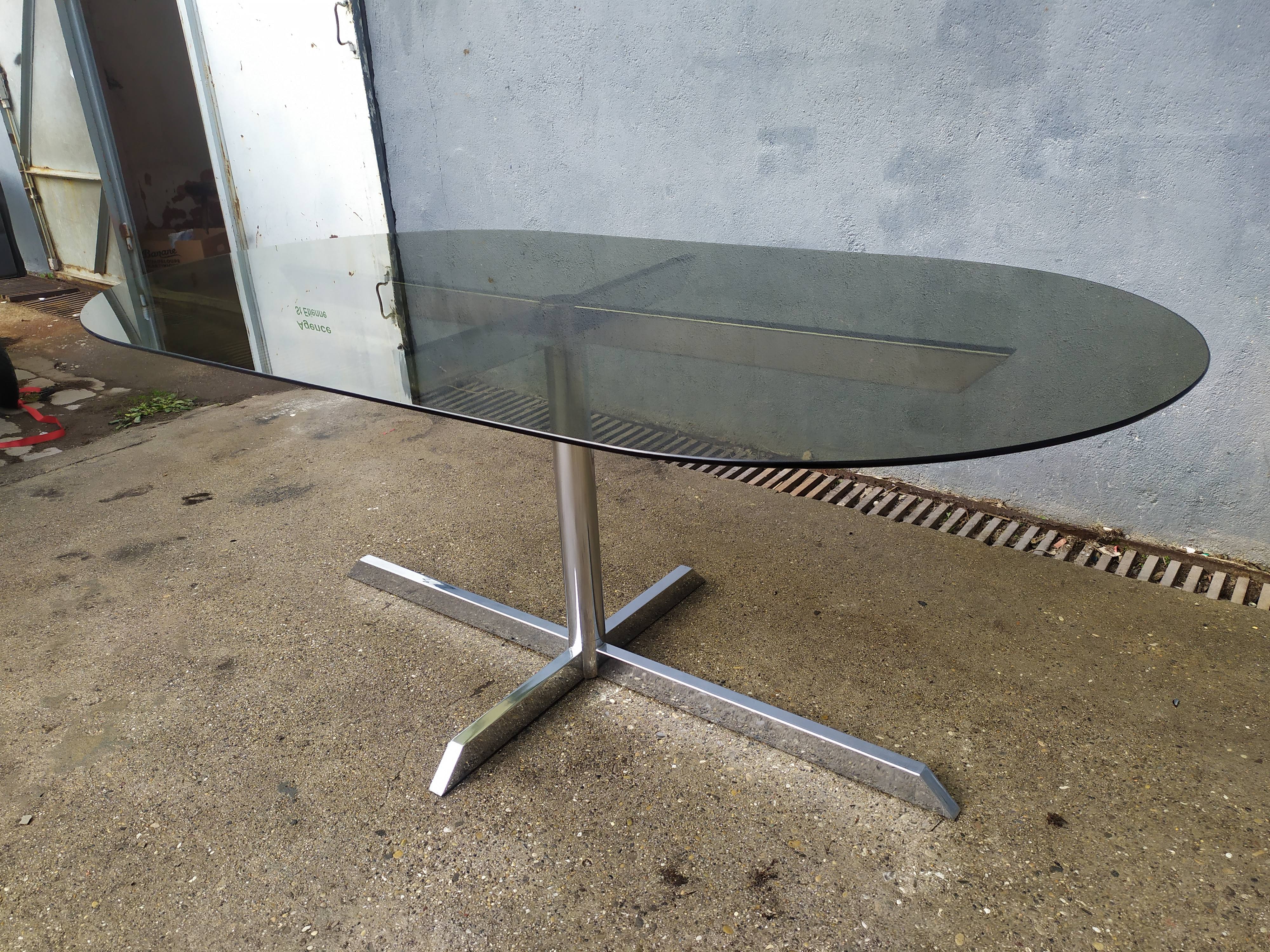 Design chrome oval table