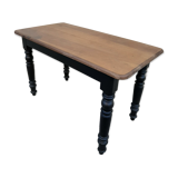 Black pie bistro table