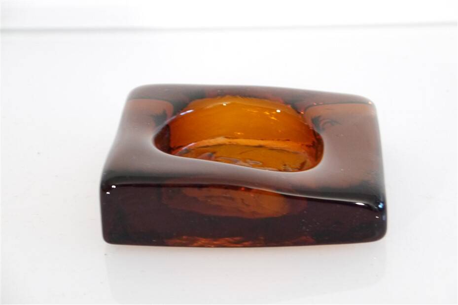 Glass ashtray by Erik Hoglund 1960