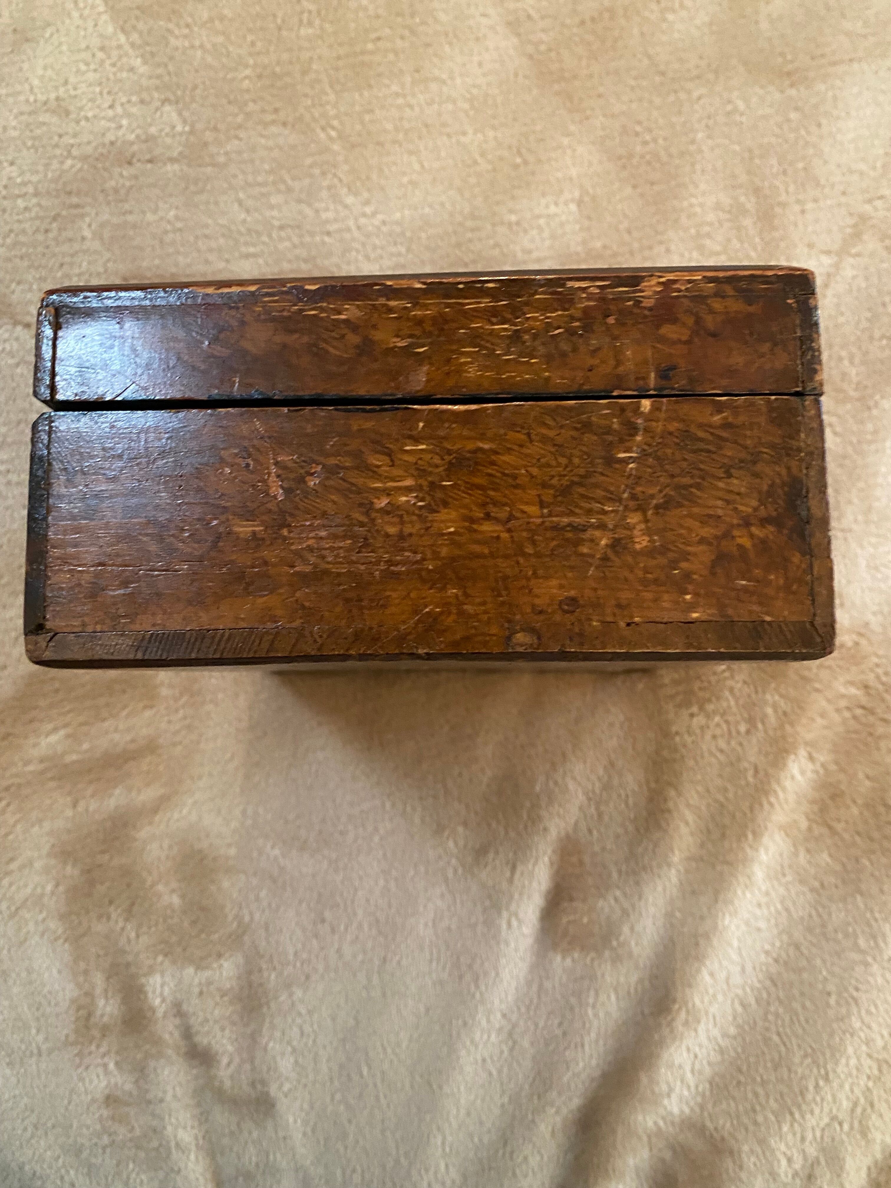 Wooden jewelry box, British Victorian era