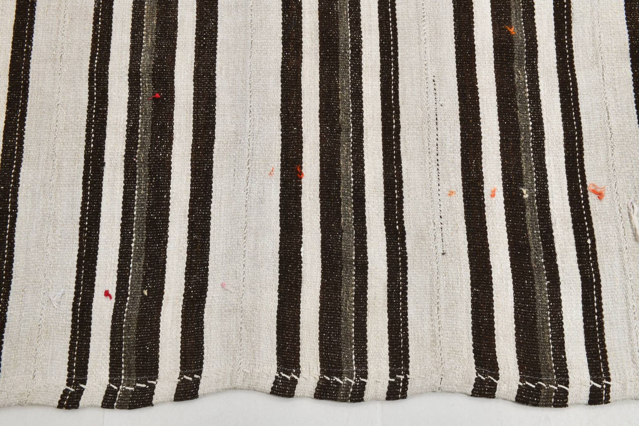 Tapis Kilim vintage rayé contemporain, 206 x 304 cm