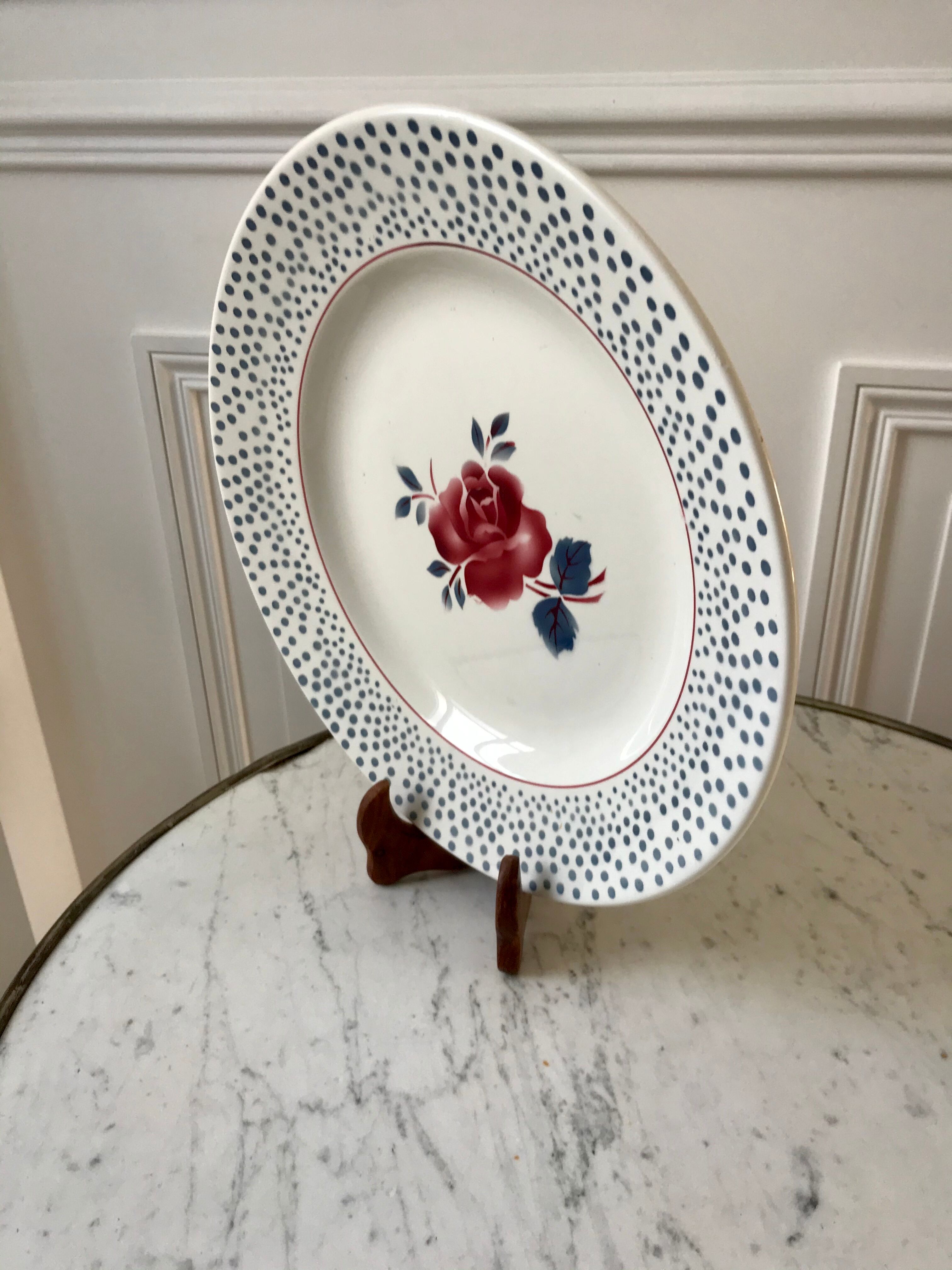 Dish Digoin Sarreguemines model "Renée" years 30-40