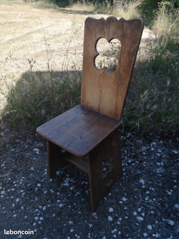 Rare brutalist oak chaise from the 20th century.