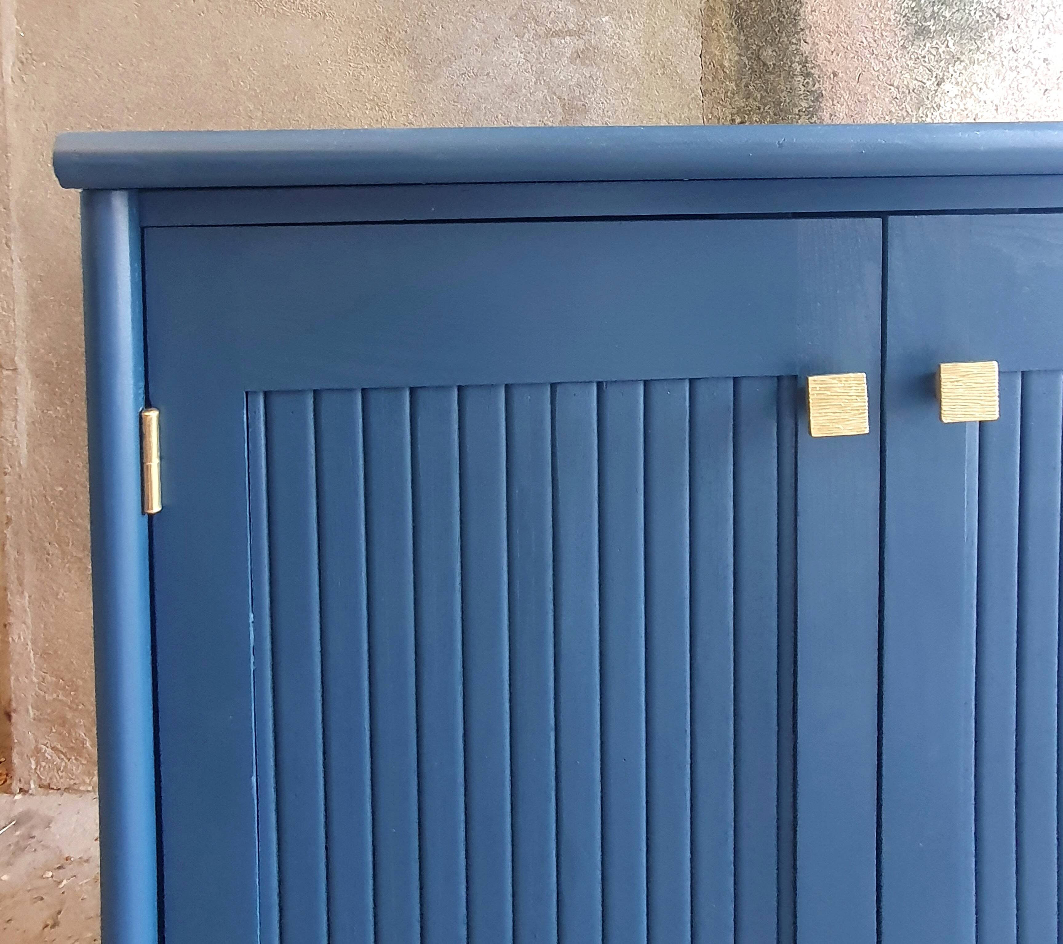 2-door chest of drawers