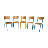 Lot de 5 chaises d'écoles vintage de couleurs