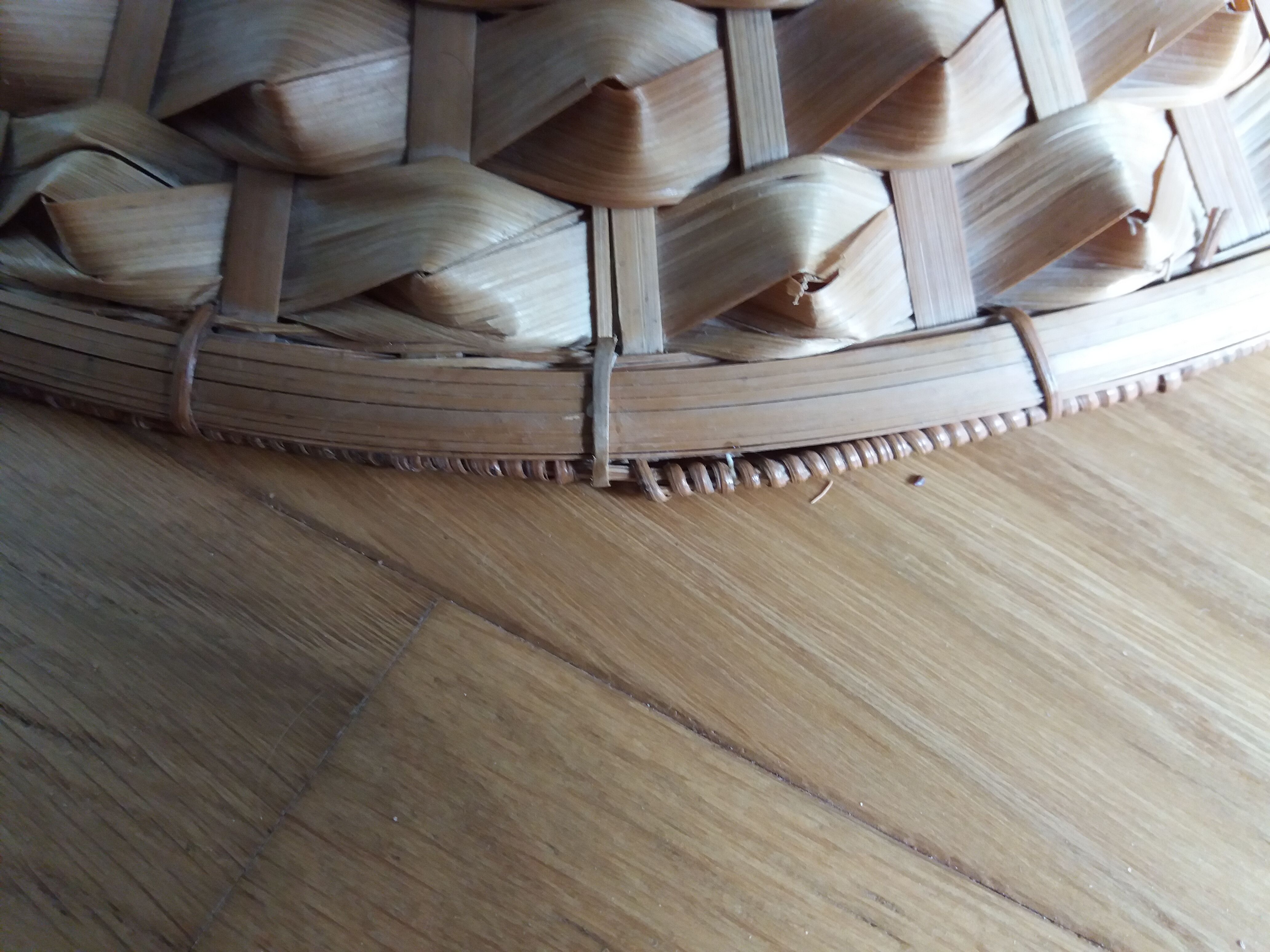 Conical shaped rattan suspension