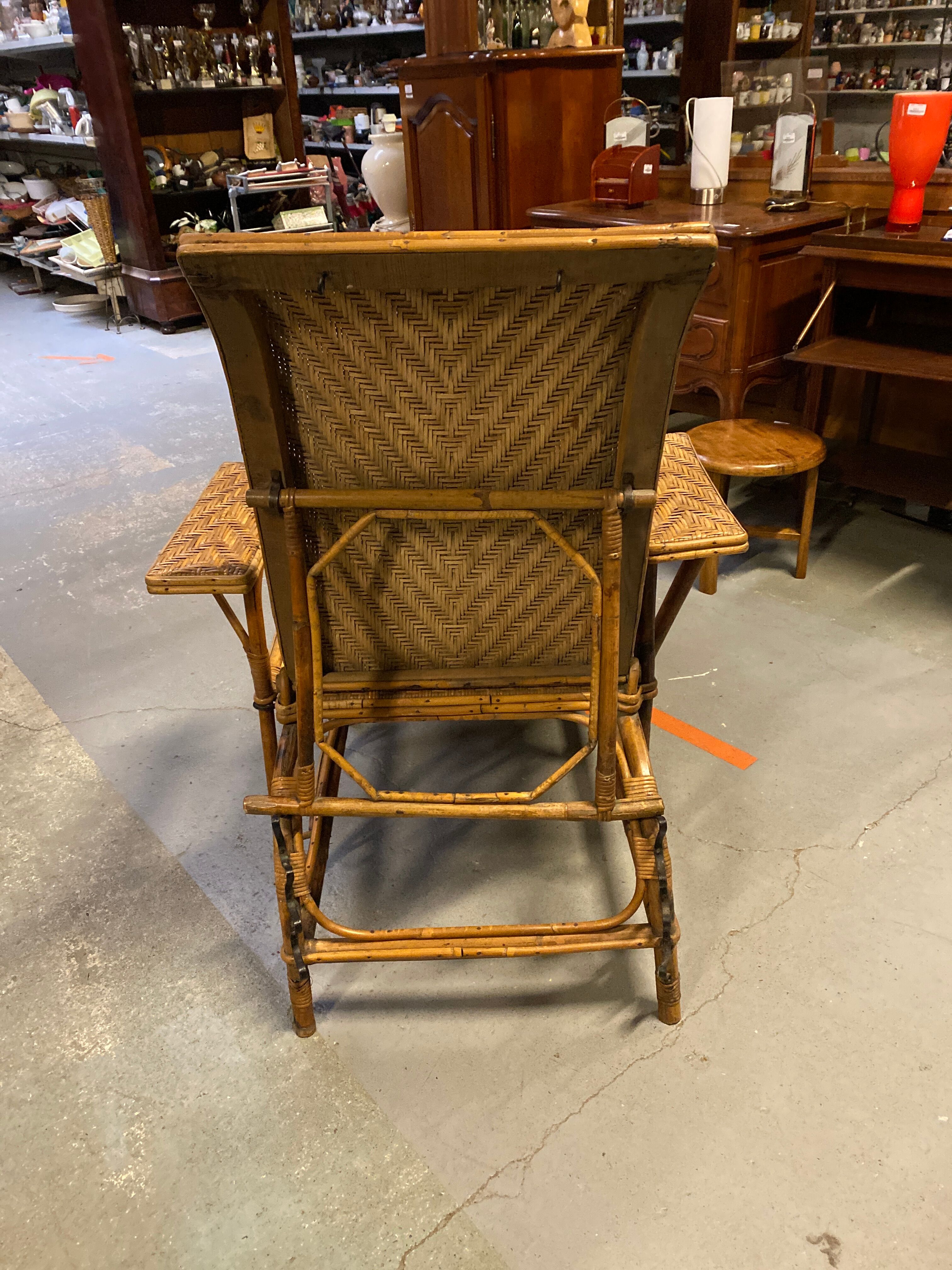 Wicker rattan chaise longue