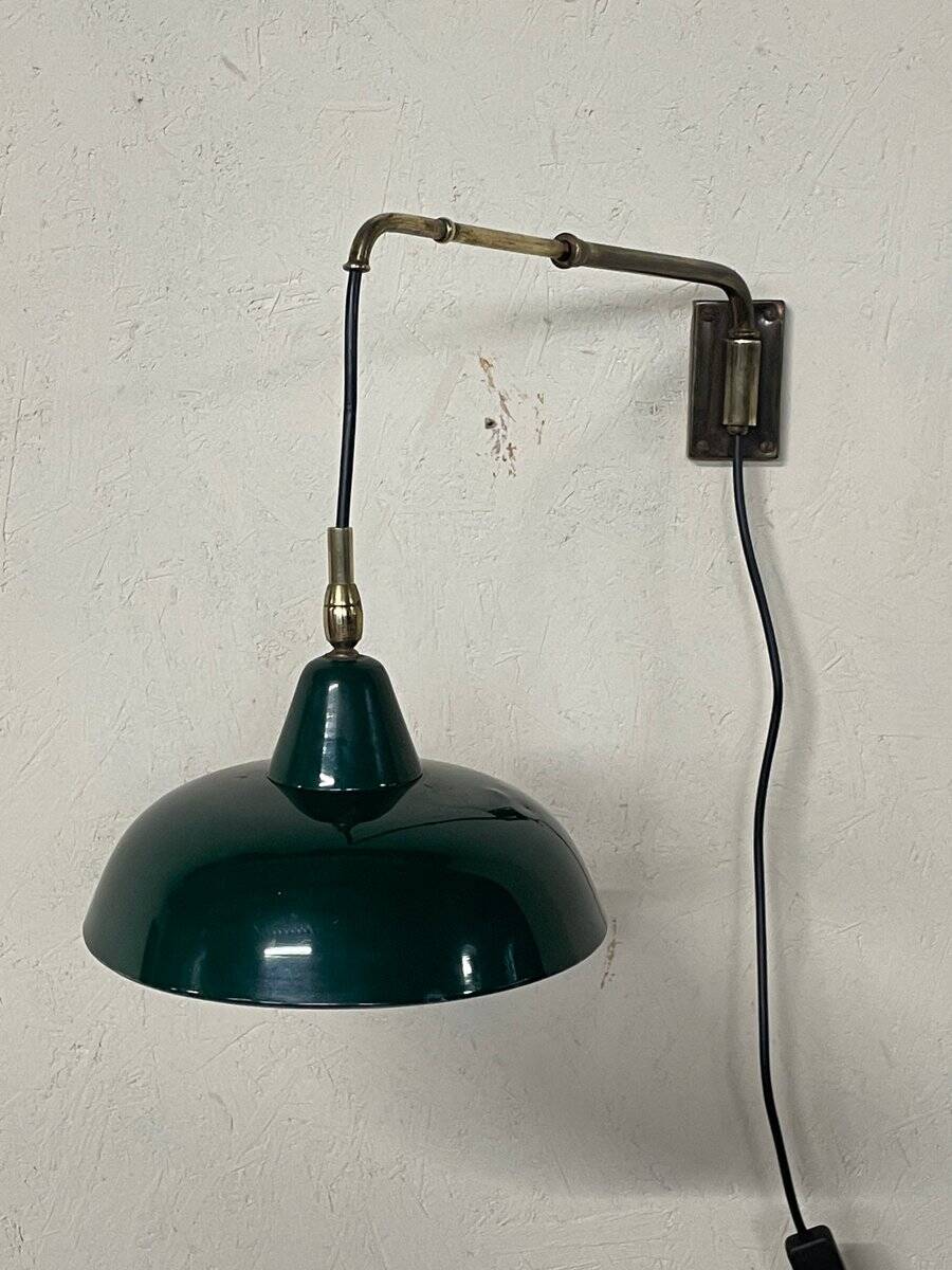 Small wall lamp with extendable arm, 1940s-1950s.