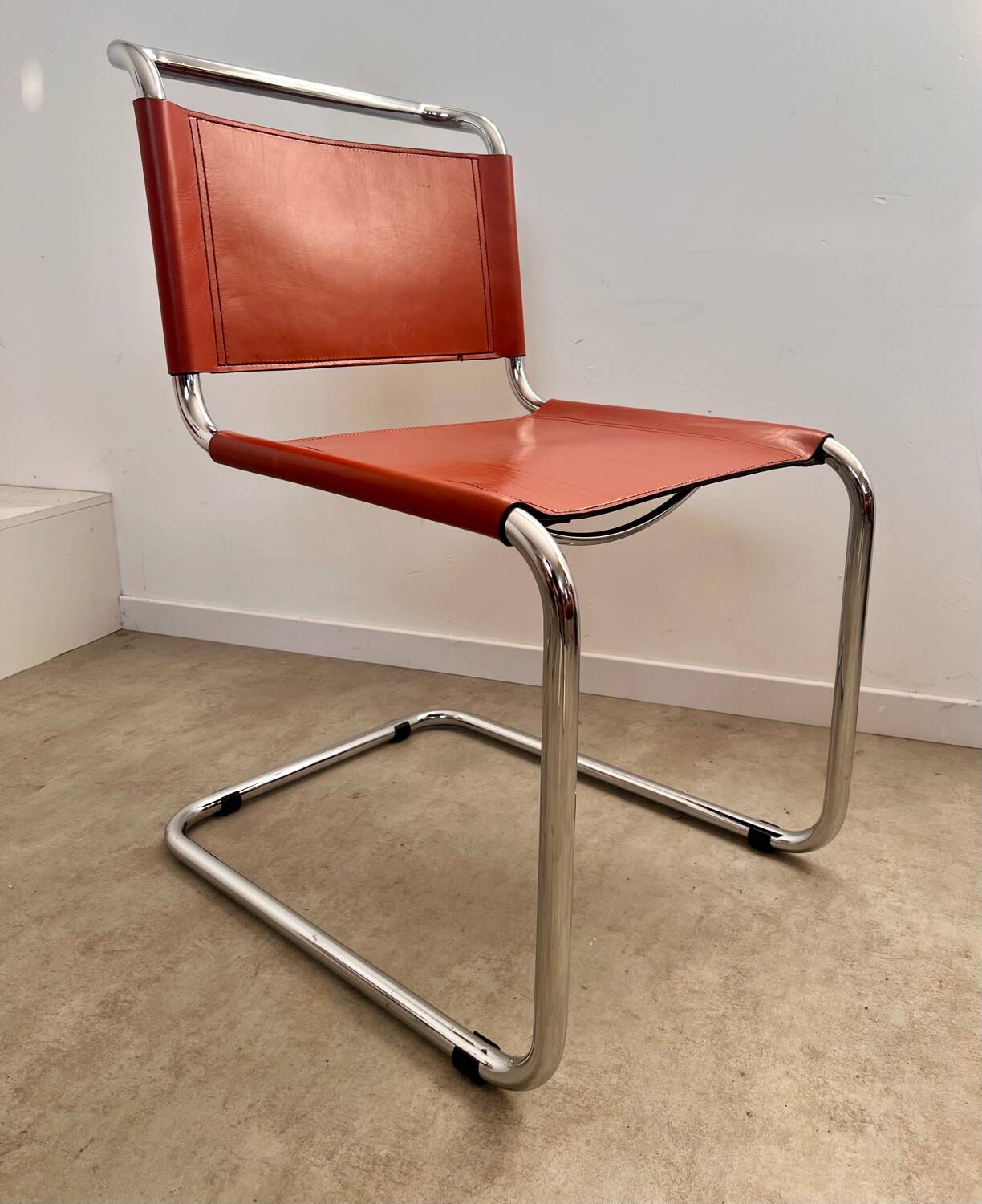 Lot 6 tubular chairs S33 design Mart Stam vintage cognac leather from the 70s