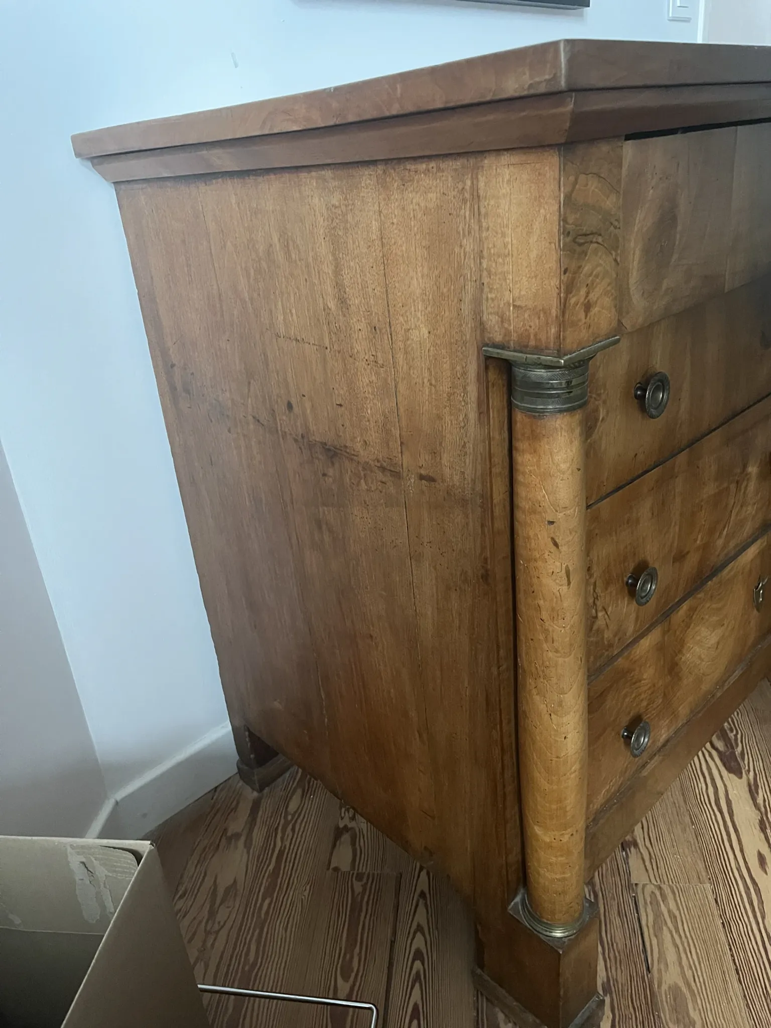 Empire commode