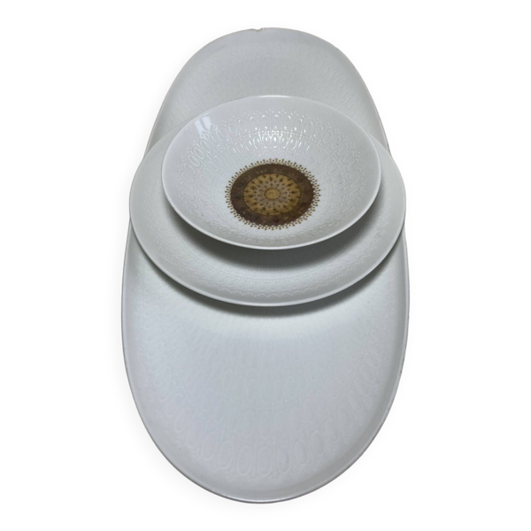 Plats en porcelaine