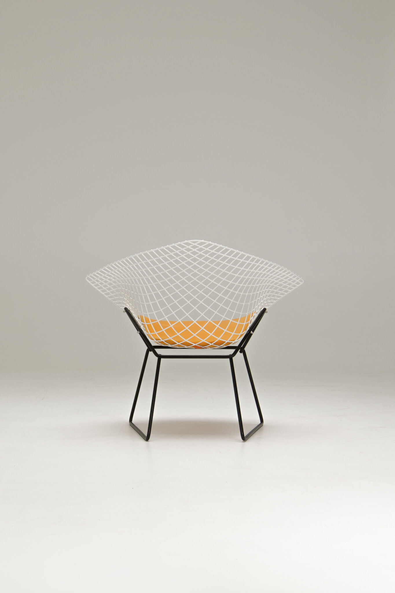 Diamond chair - yellow seatpad