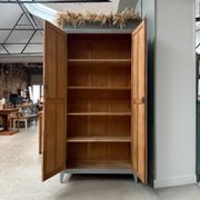 Armoire parisienne grise (rénovée)