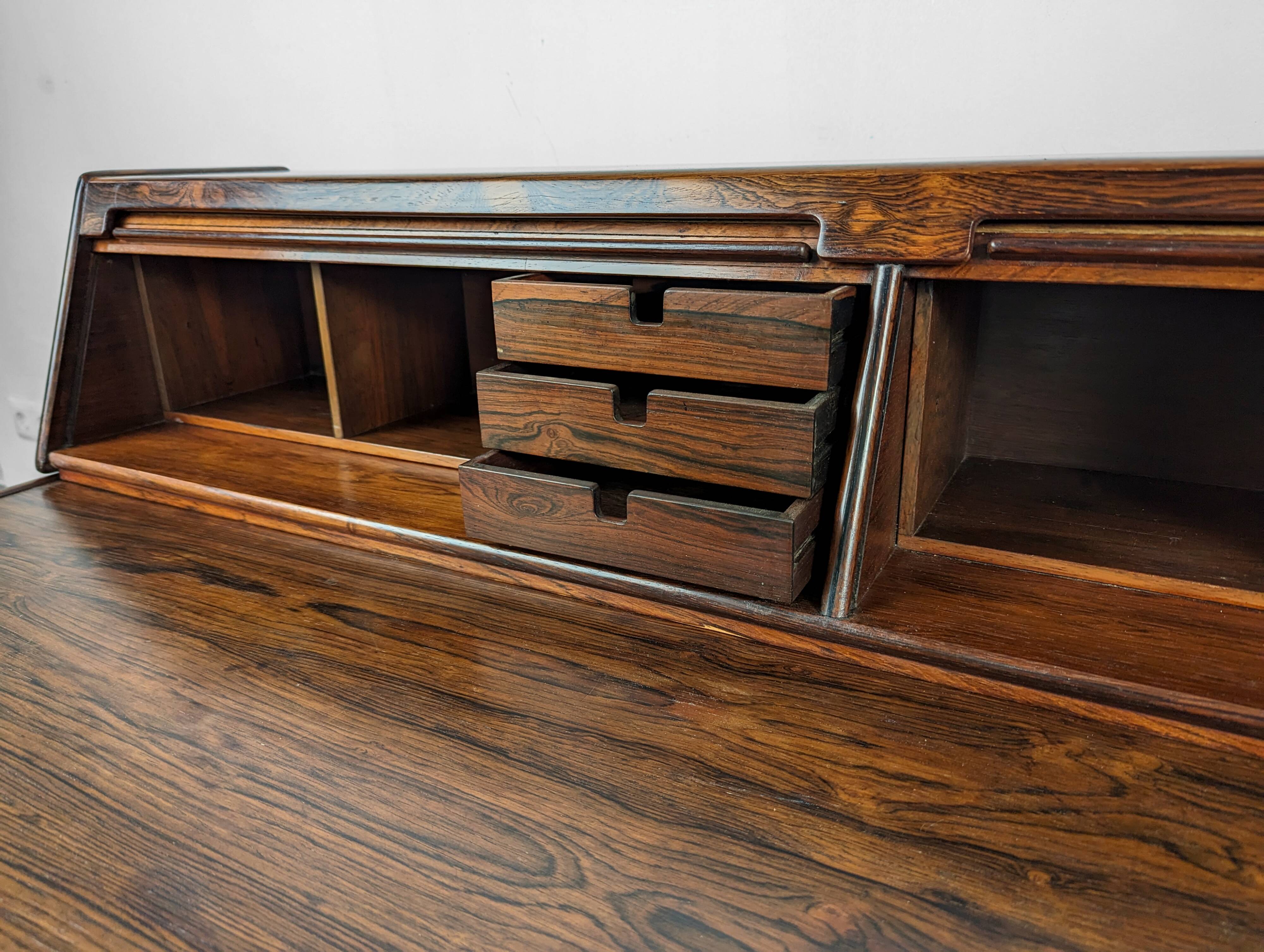 Desk by Gianfranco Frattini, Italy 1950s