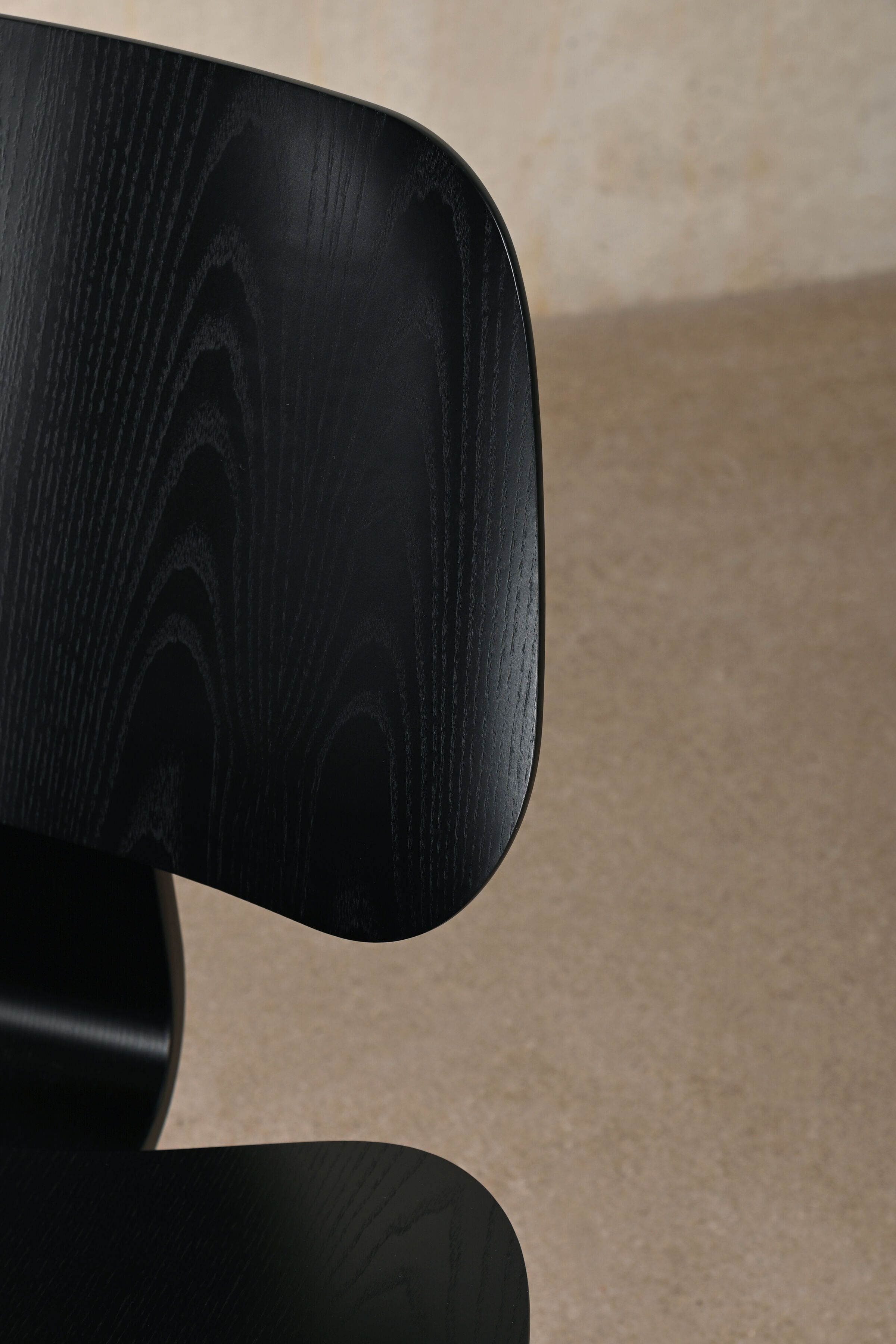 Fauteuil Charles & Ray Eames LCW pour Herman Miller