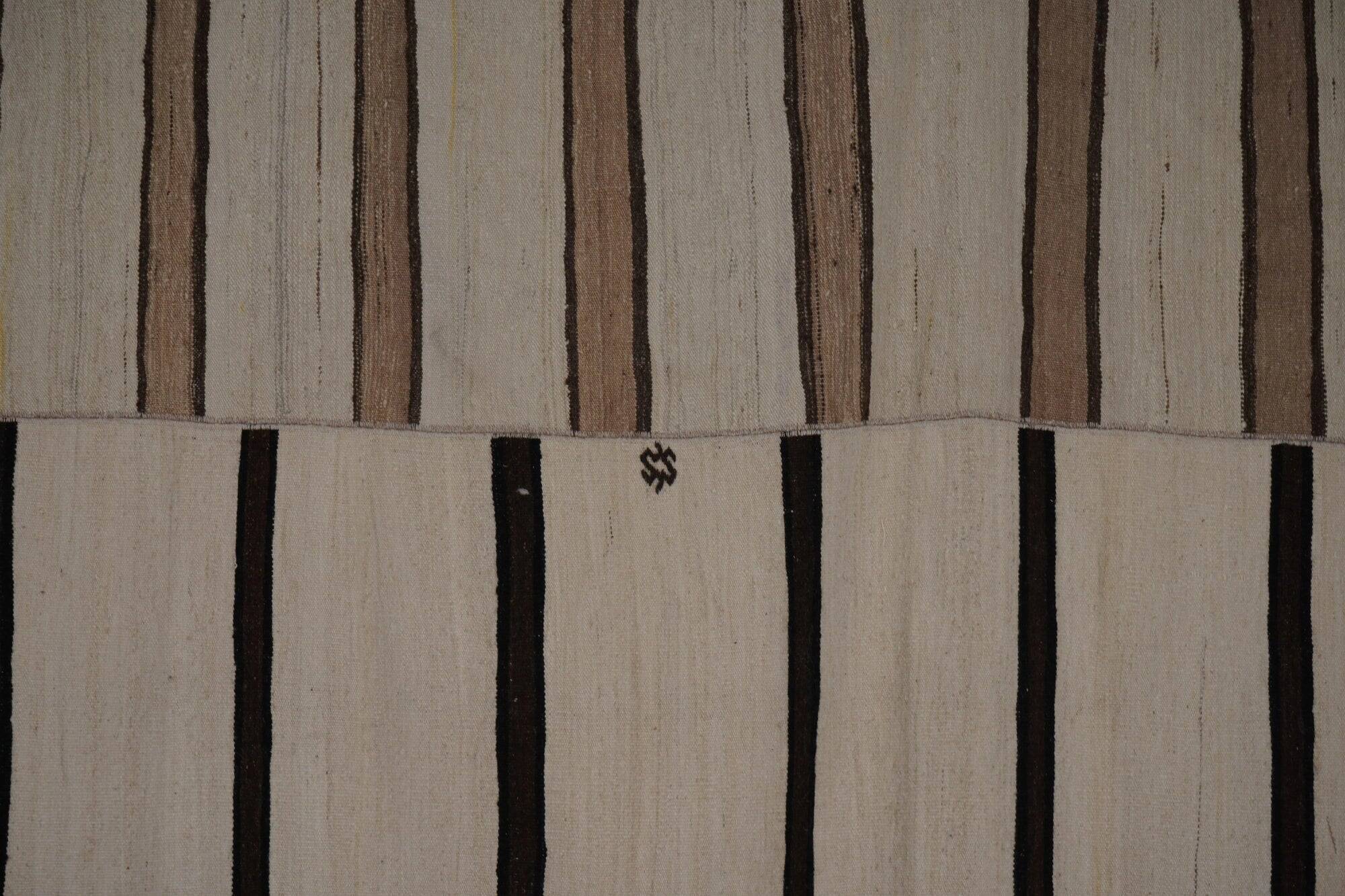 Vintage Turkish kilim handwoven 286x385 cm