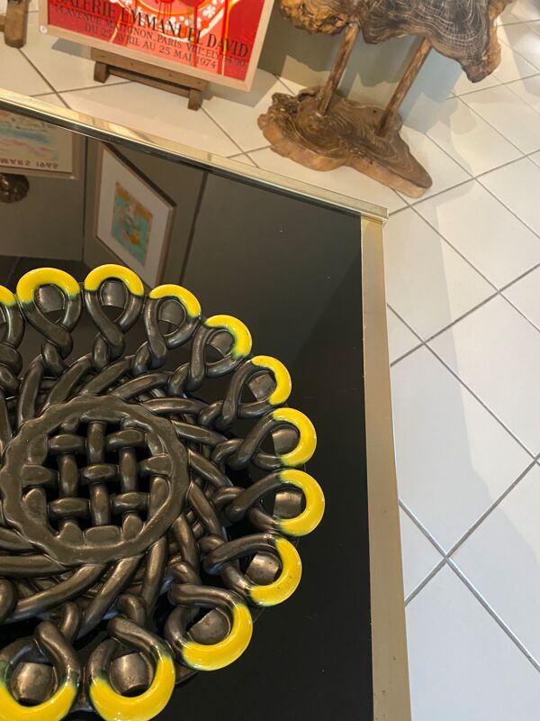 Coupe en céramique torsadée signée Vallauris