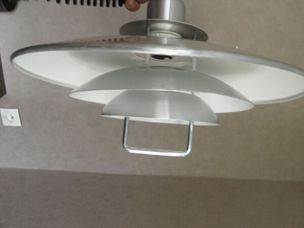 Suspension de l'époque spatiale vintage 70