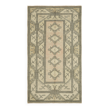 Turkish Vintage Anatolian Rug 164 cm x 290 cm