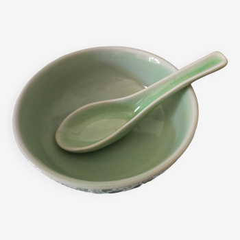 Bol en céramique émaillé vert céladon et sa cuillère vintage/ bol de riz/ bol à soupe/ bol chinois/