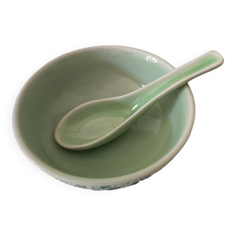 Bol en céramique émaillé vert céladon et sa cuillère vintage/ bol de riz/ bol à soupe/ bol chinois/
