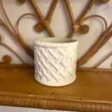 Cache pot en faïence blanc tressé