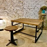 Oak coffee table and machine foot tool singer simanco 1920