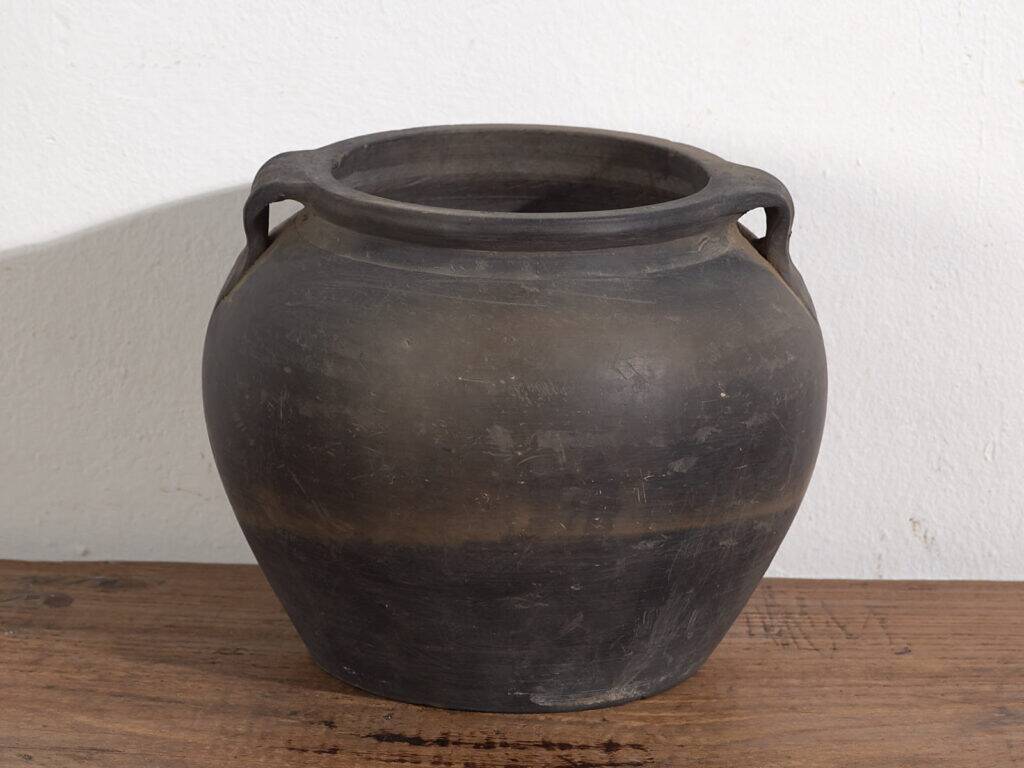 Small ancient Asian vase (c.1900) #12