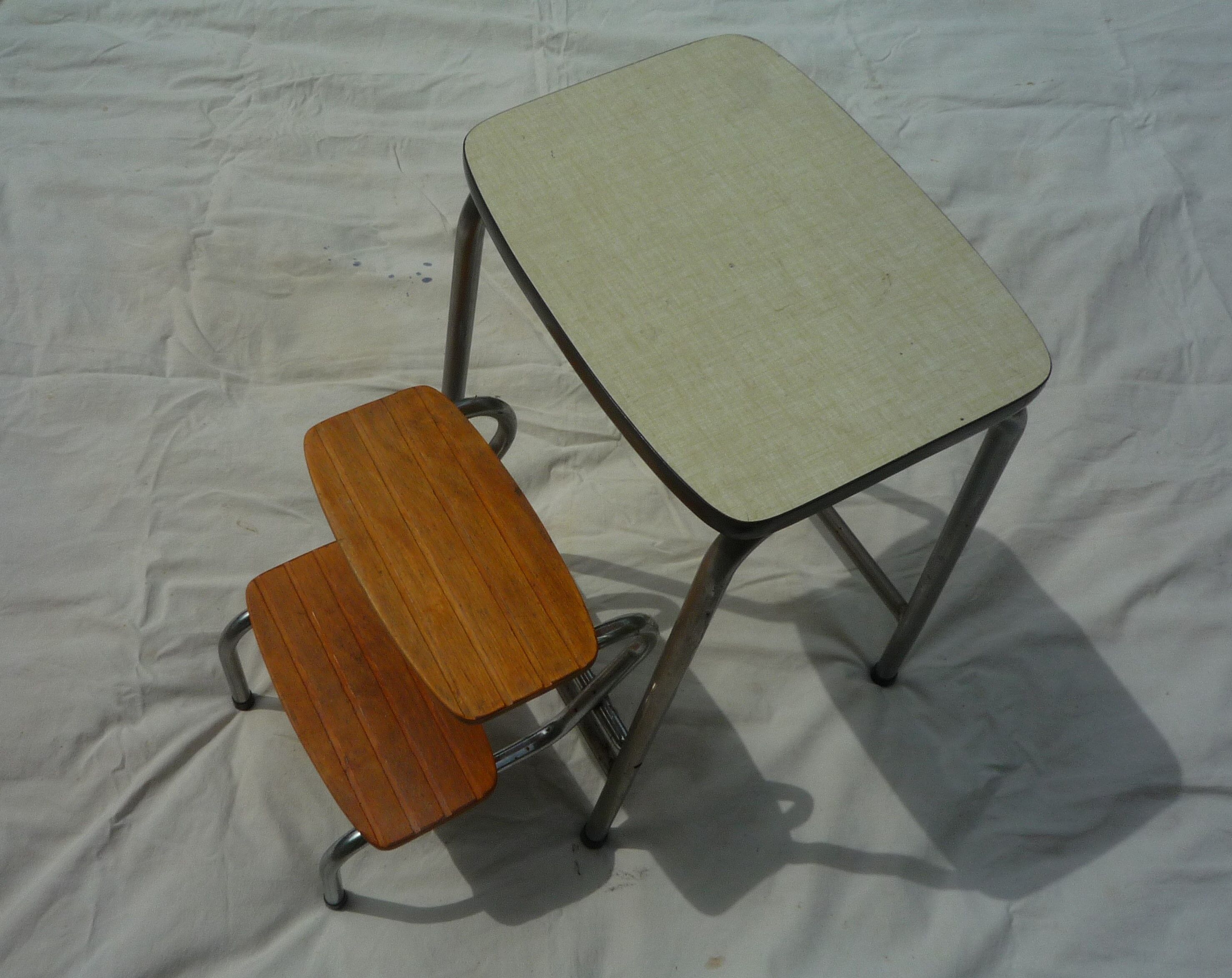 Retractable kitchen stepladder, wood and formica, vintage 60s