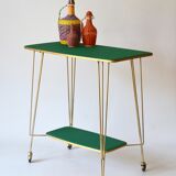 Serving table on wheels