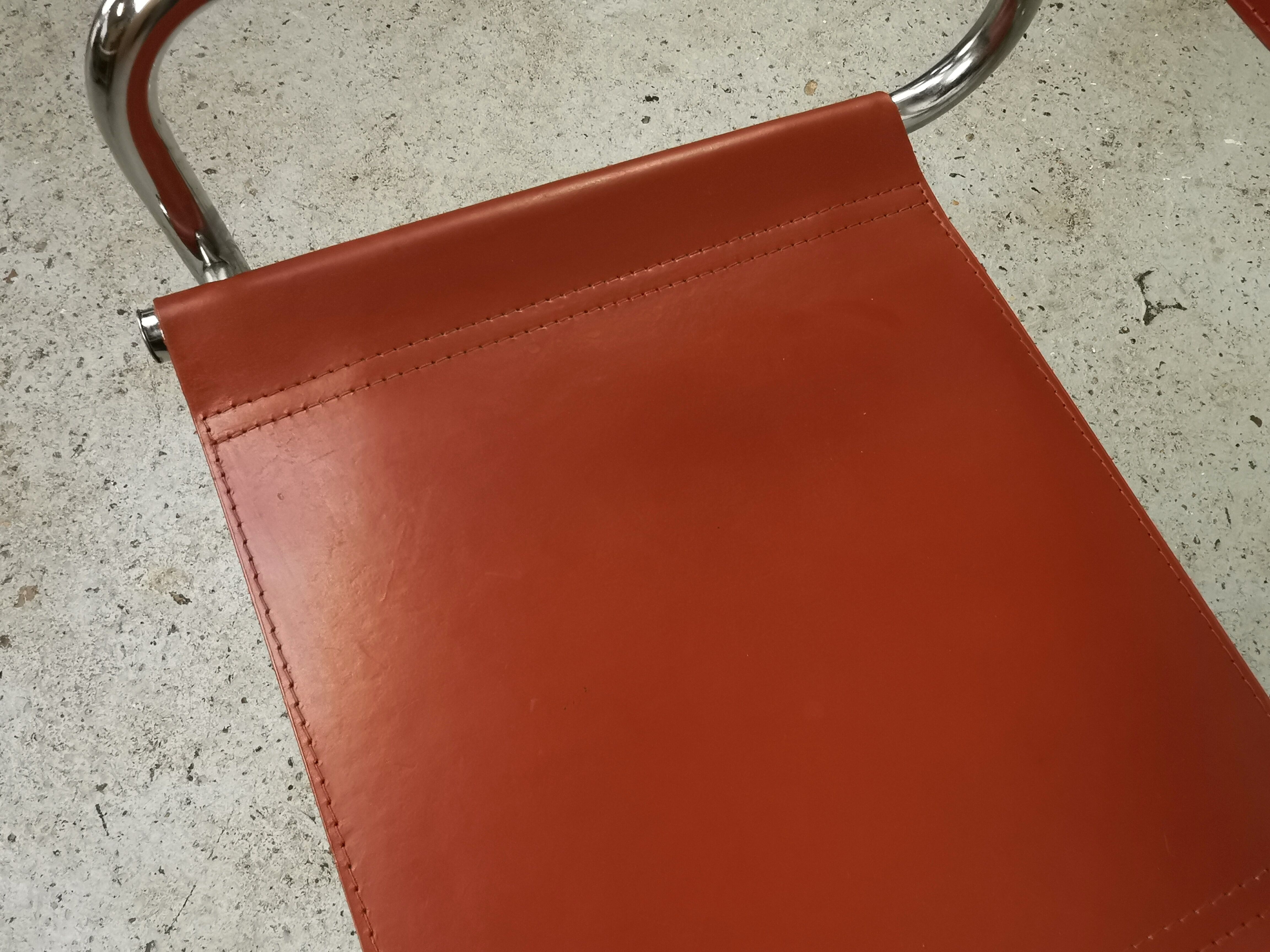 Vintage bauhaus leather and chrome chair