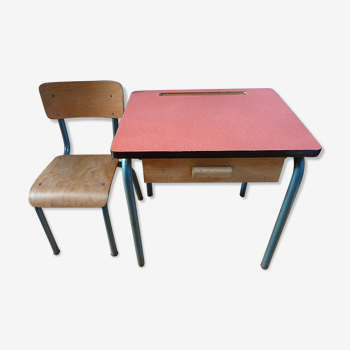 Bureau et chaise maternelle