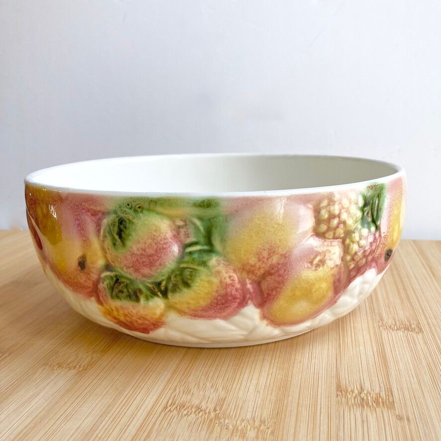 Salad bowl in slip Sarreguemines