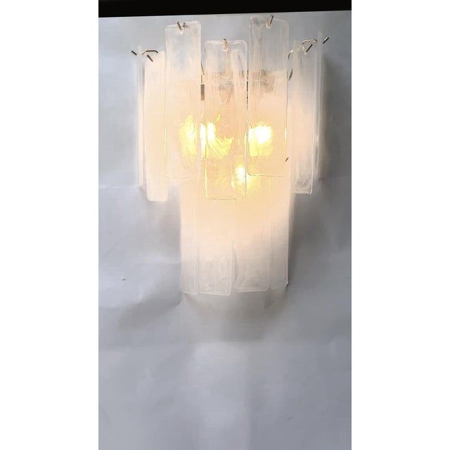 Set of Two Contemporary Venied-White "Alabastro" Listelli Murano Wall Sconces