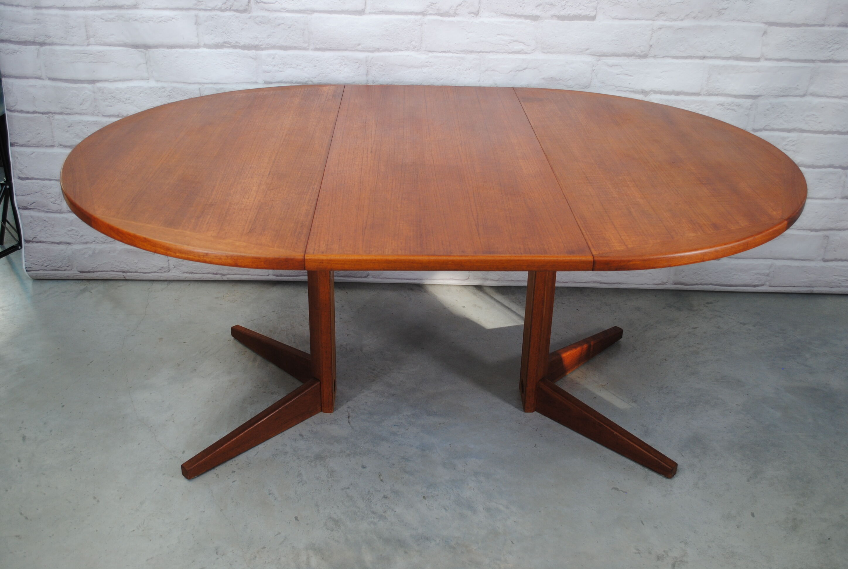 Table to eat expandable in teck