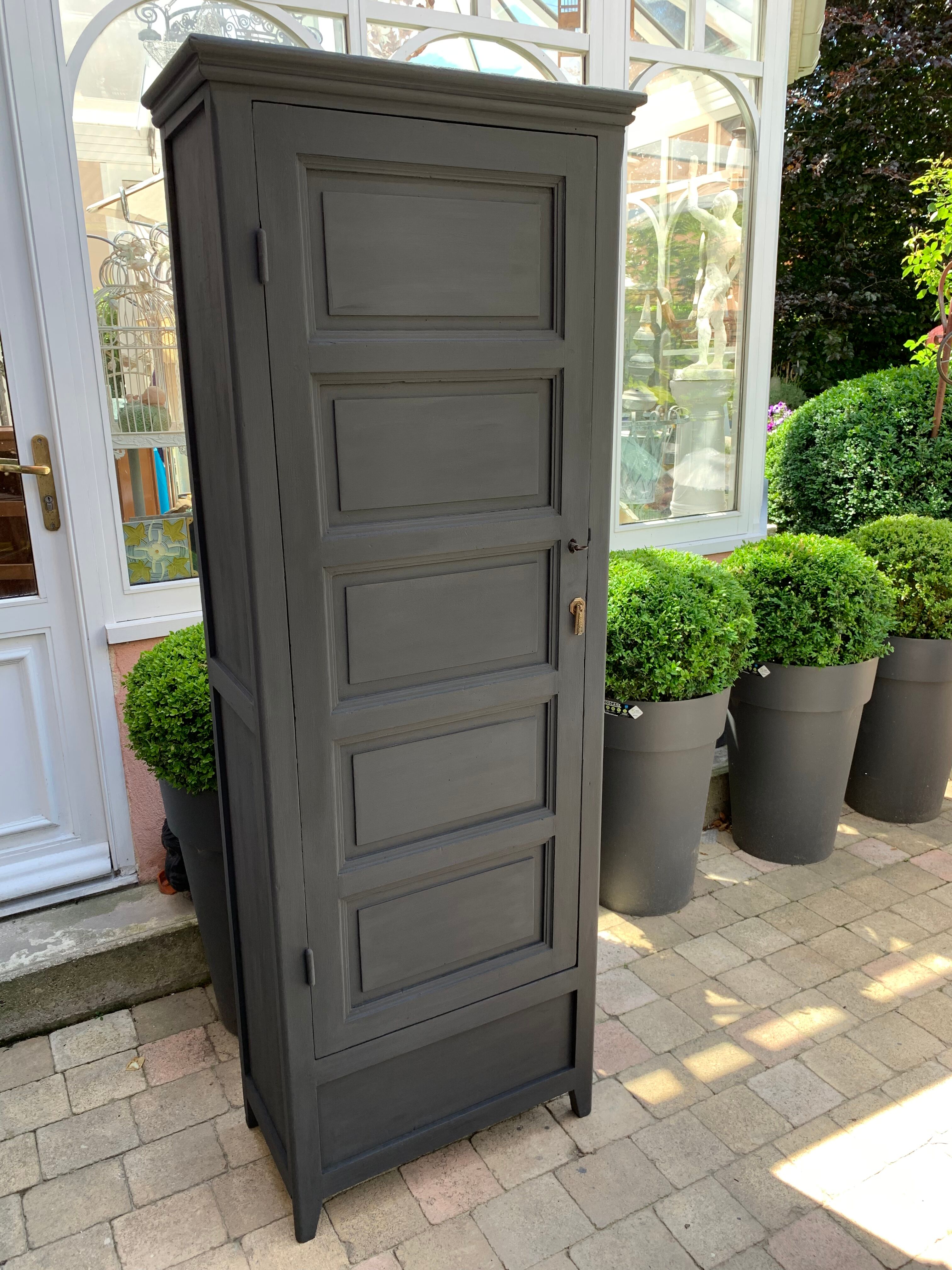 Parisian wardrobe cap 30 's