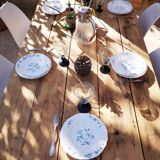 Farm table