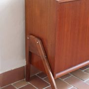 Vintage Scandinavian drop-leaf table in teak wood.