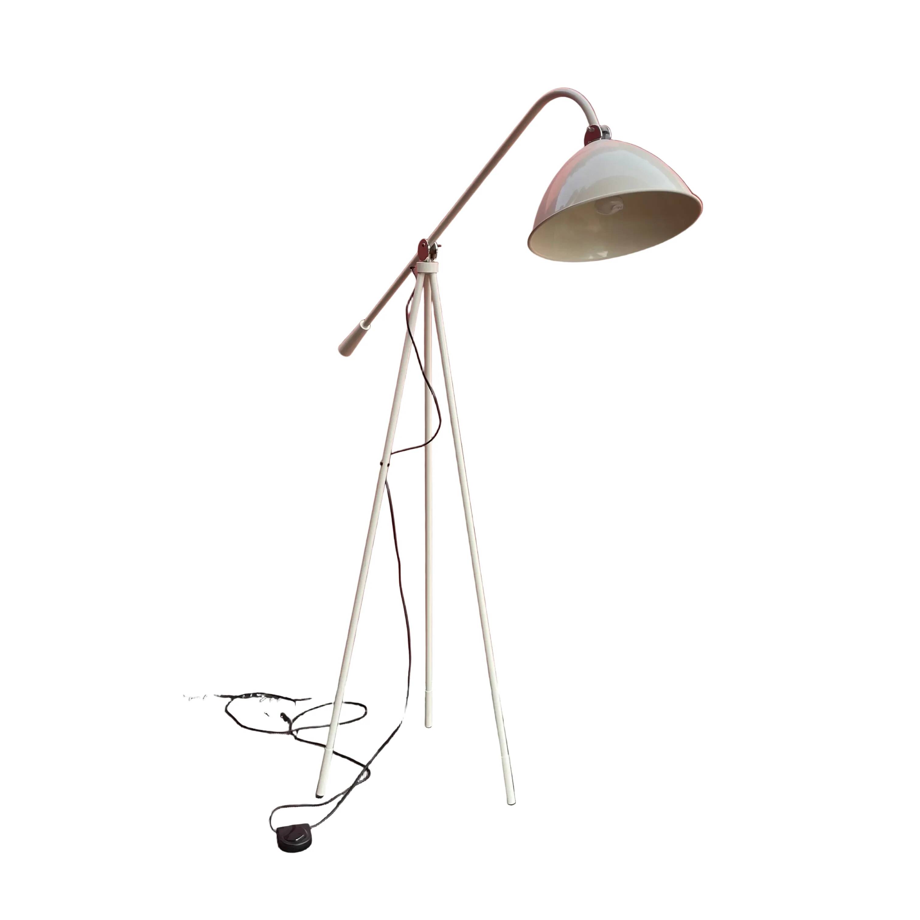 Reading floor lamp with an adjustable arm and head