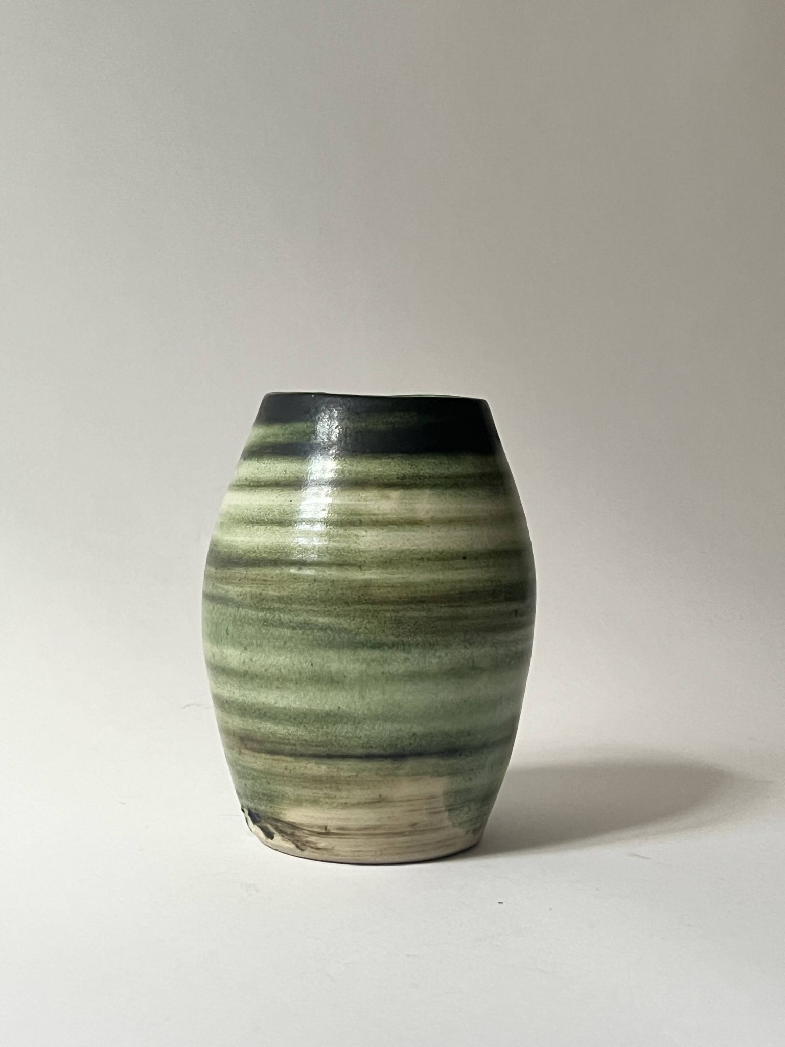 Vase in white clay with green/beige glaze - signed work