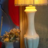 Alabaster table lamp, baluster foot, virgin wool lampshade