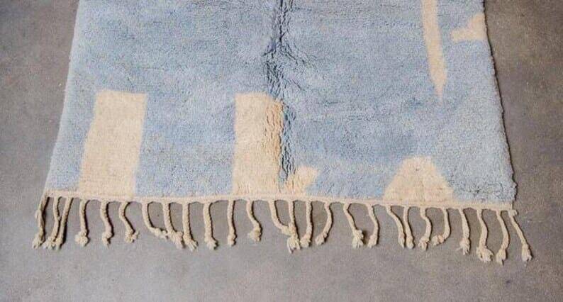 Handmade traditional natural wool rug Size 150 x 250 cm